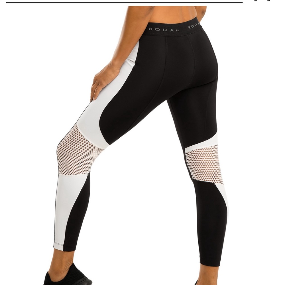 Koral Emblem Infinity Legging